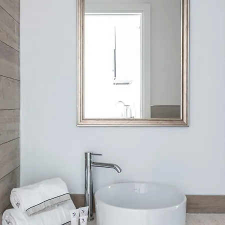 아파트 Stunning Capofalcone Charming B4 Sleeps4 *