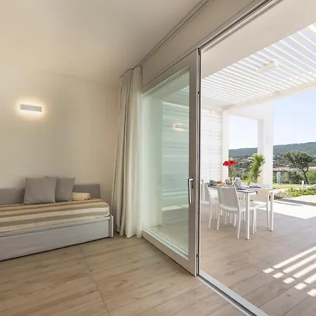 Stunning Capofalcone Charming B4 Comfort Sleeps4 Διαμέρισμα *