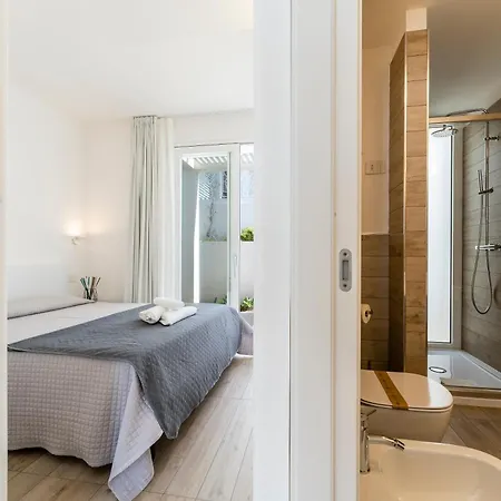 Stunning Capofalcone Charming B4 Comfort Sleeps4 Διαμέρισμα Stintino