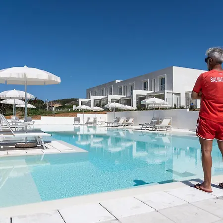 Διαμέρισμα Stunning Capofalcone Charming B4 Comfort Sleeps4