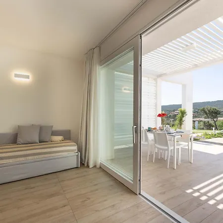Apartman Stunning Capofalcone Charming B4 Comfort Sleeps4