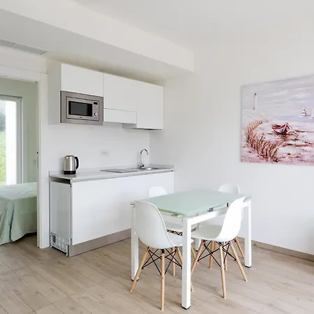 Apartman Stunning Capofalcone Charming B4 Comfort Sleeps4 *